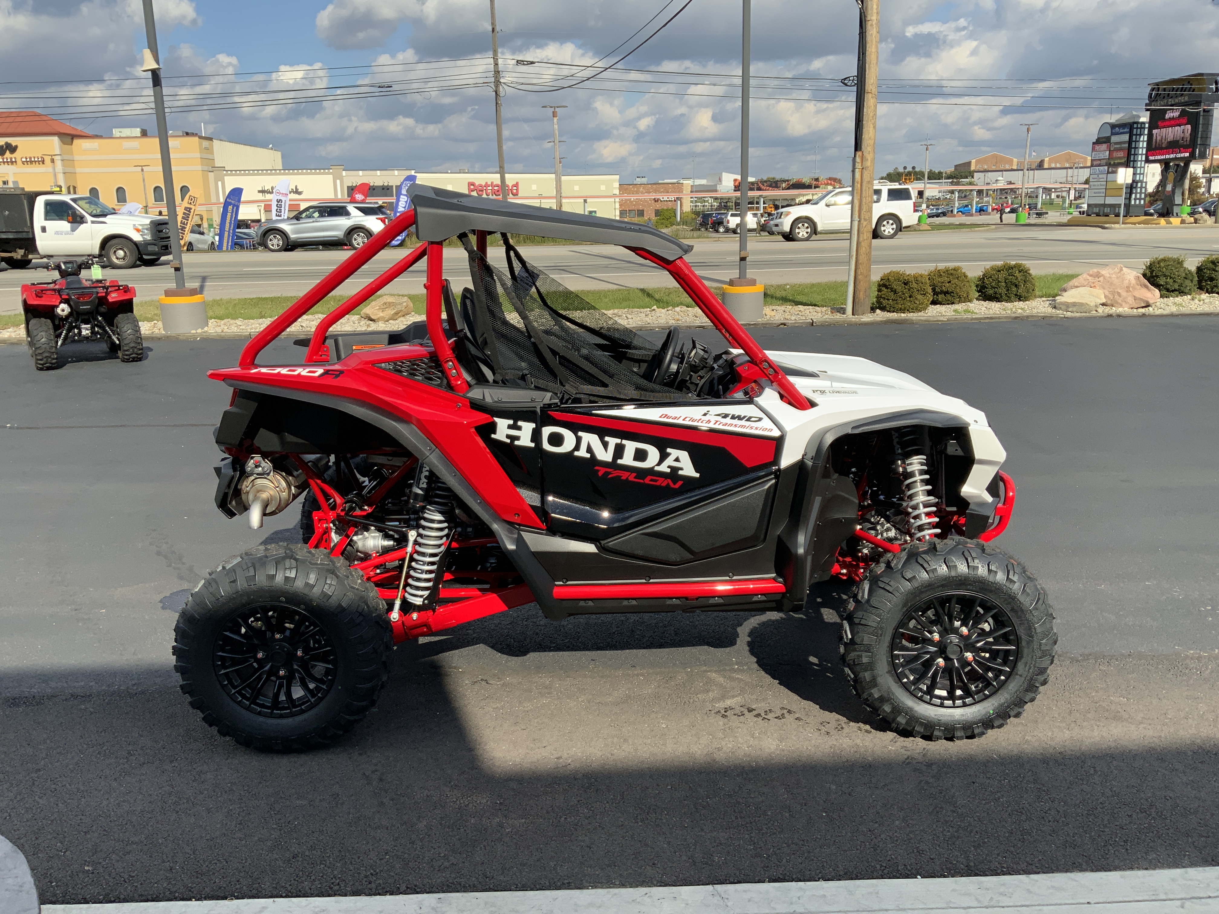 2025 Honda TALON 1000R FOX Live Valve - Photo 3